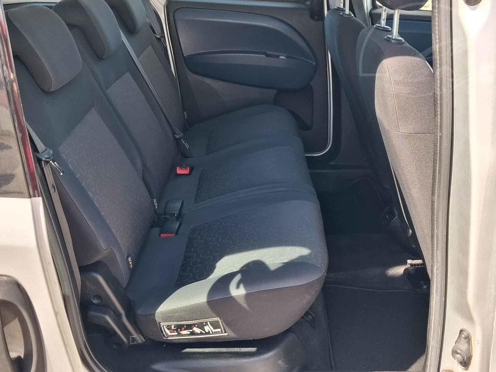 2012 Fiat DOBLO - 12