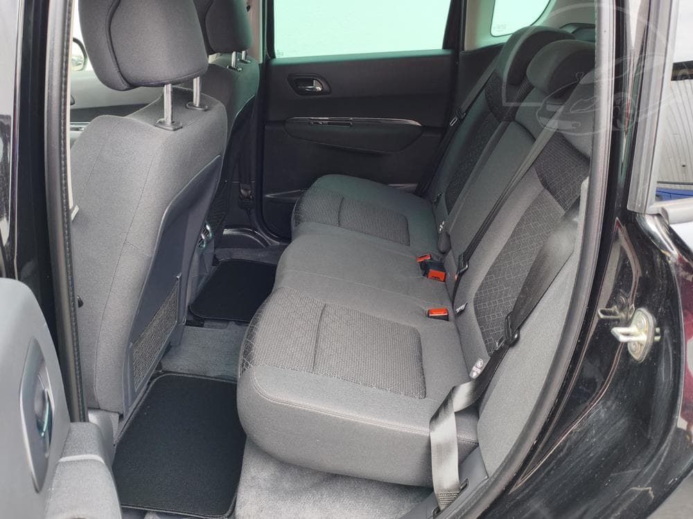2015 Peugeot 3008 - 12