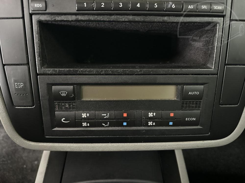 2001 Volkswagen Sharan - 46