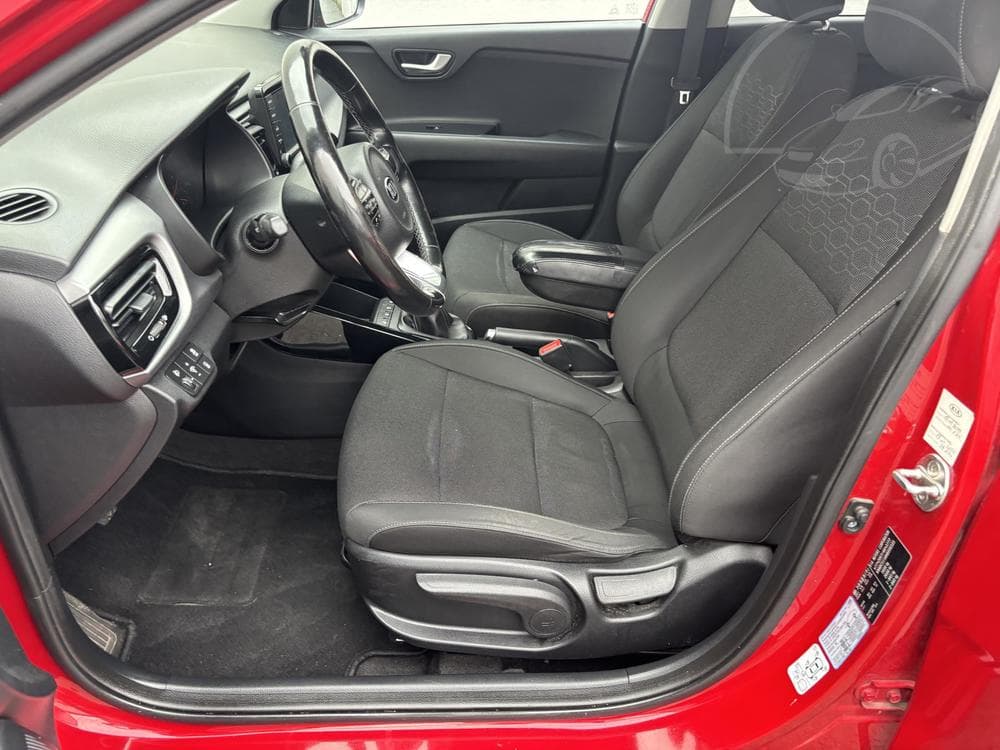 2018 Kia RIO - 11
