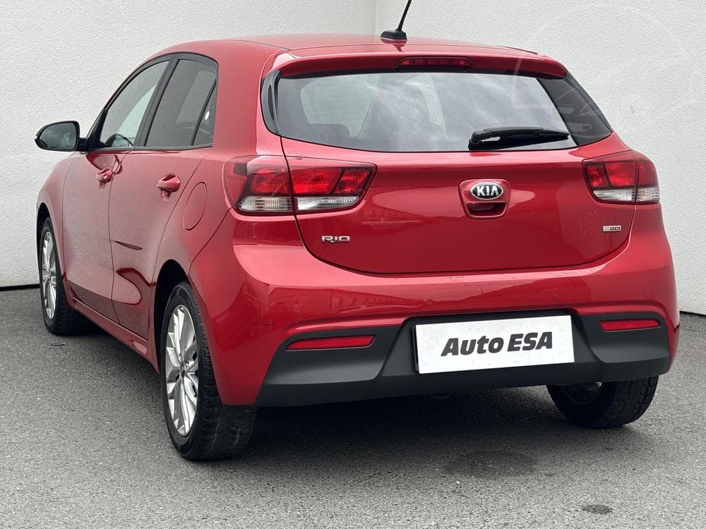 2018 Kia RIO - 6