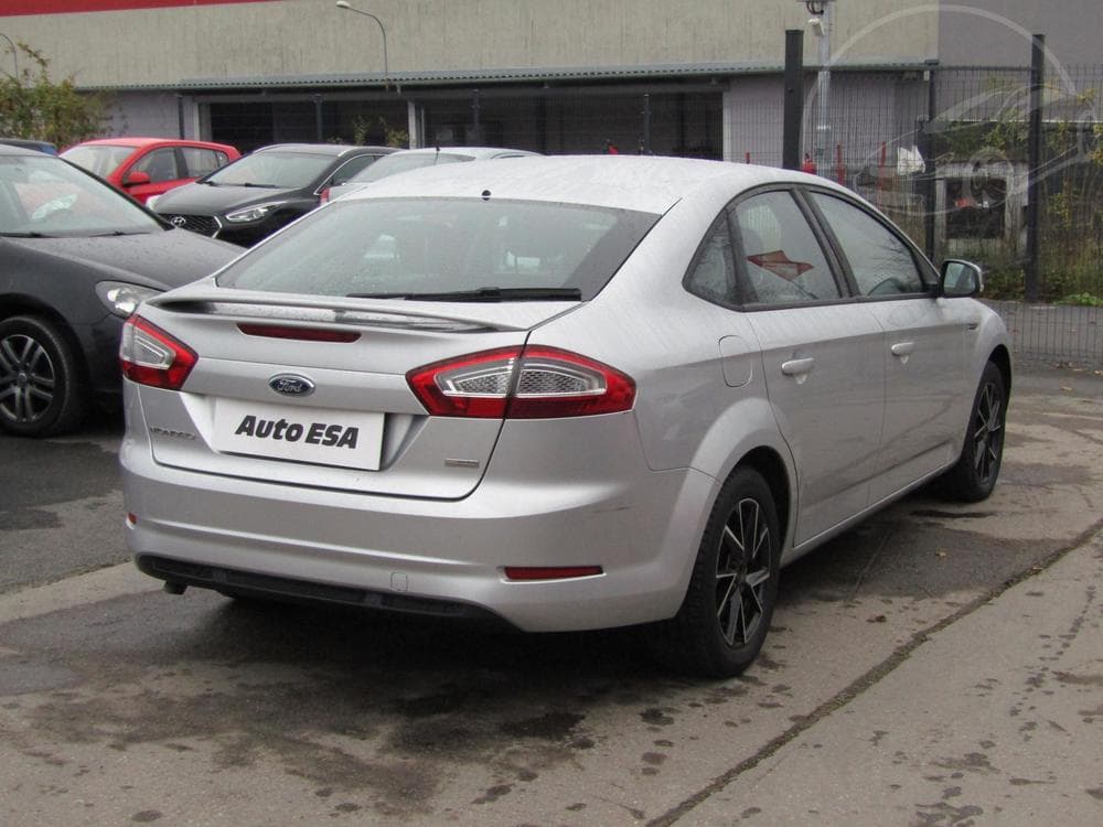 2013 Ford MONDEO - 4