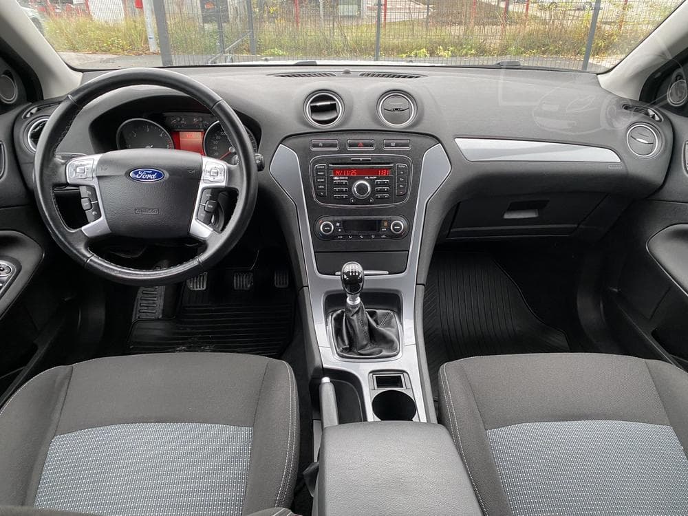 2013 Ford MONDEO - 8