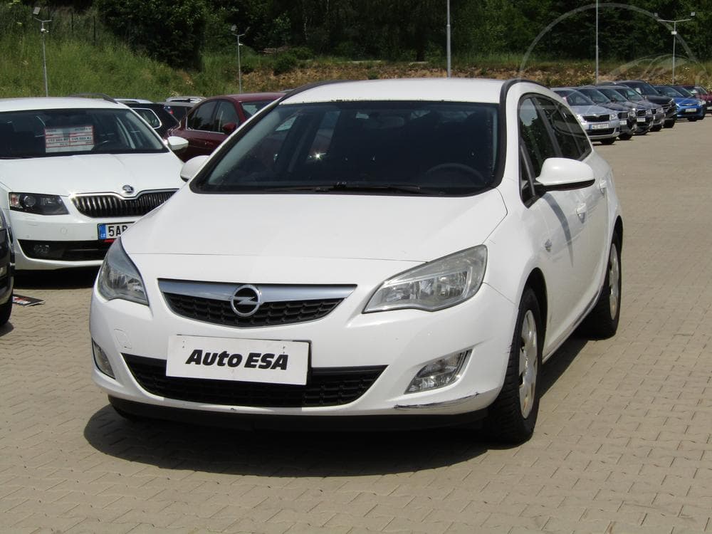 2011 Opel ASTRA - 3