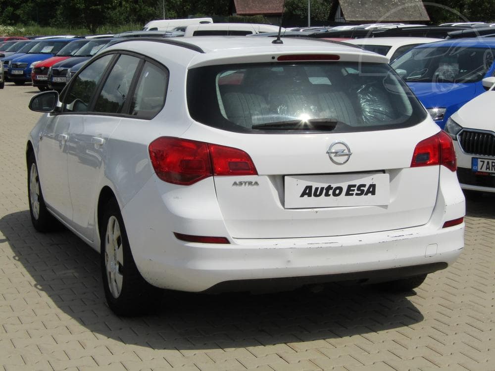 2011 Opel ASTRA - 6