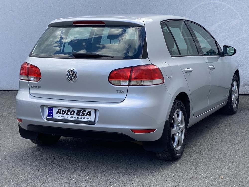 2010 Volkswagen GOLF - 4