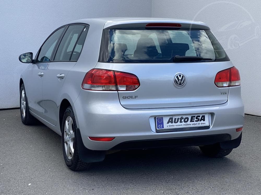 2010 Volkswagen GOLF - 6