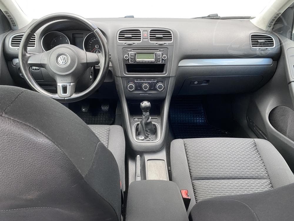 2010 Volkswagen GOLF - 8