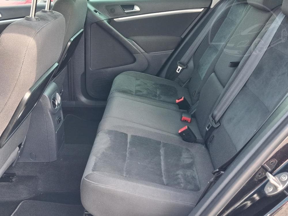 2012 Volkswagen Tiguan - 10