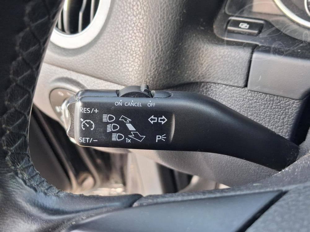 2012 Volkswagen Tiguan - 12