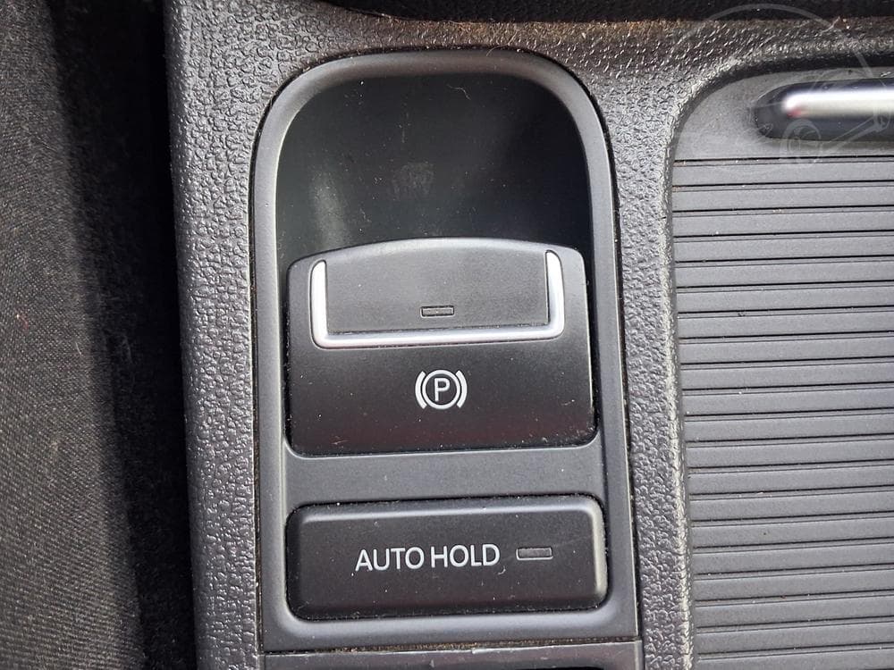 2012 Volkswagen Tiguan - 18