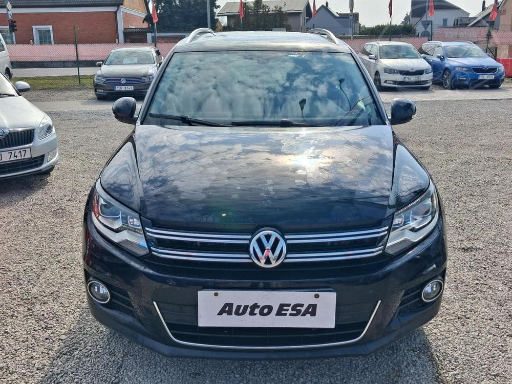 2012 Volkswagen Tiguan - 2