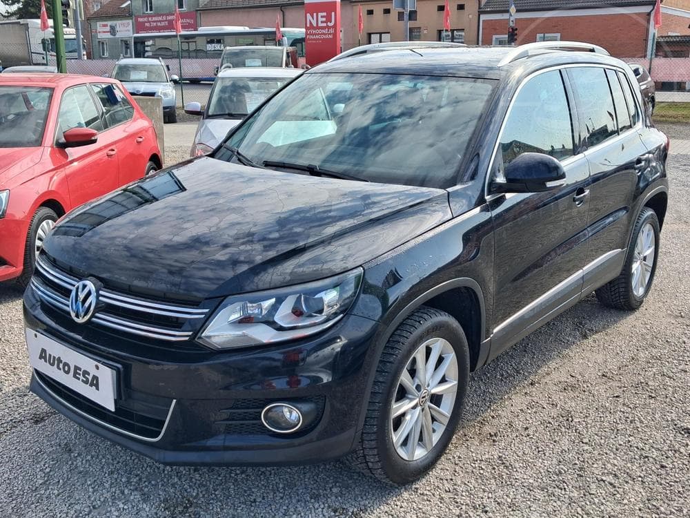 2012 Volkswagen Tiguan - 3