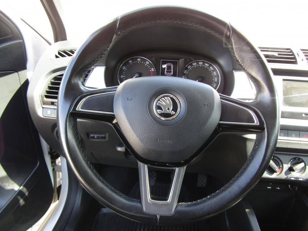 2015 Škoda FABIA - 33