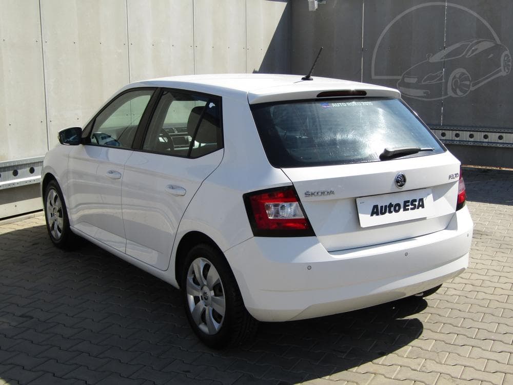 2015 Škoda FABIA - 11