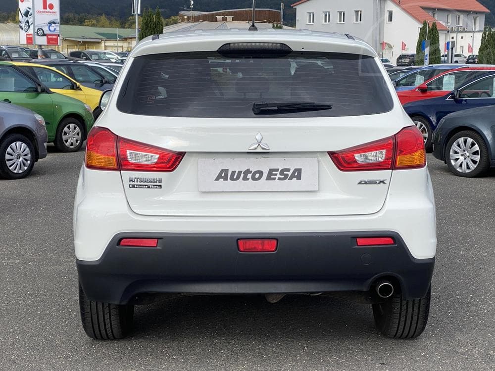 2011 Mitsubishi ASX - 5