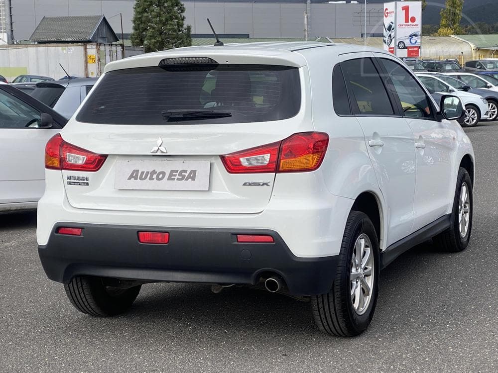 2011 Mitsubishi ASX - 6