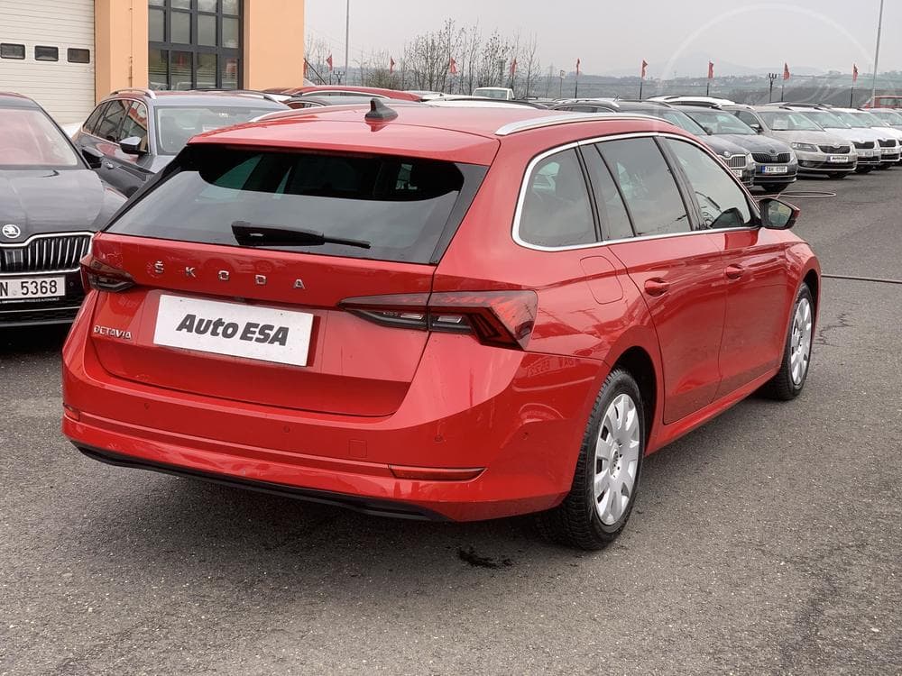 2020 Škoda OCTAVIA - 11