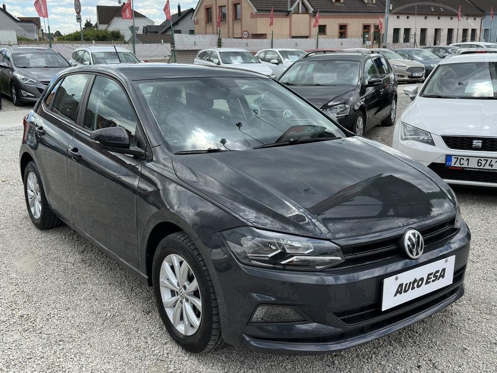 2018 Volkswagen POLO