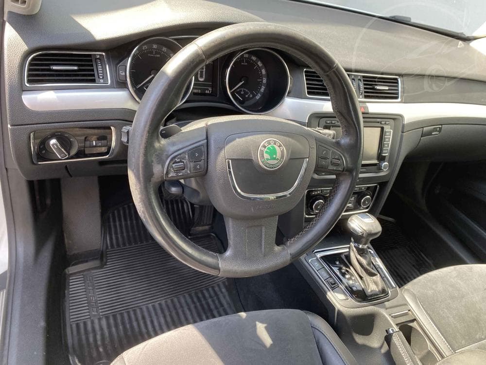 2012 Škoda SUPERB - 13