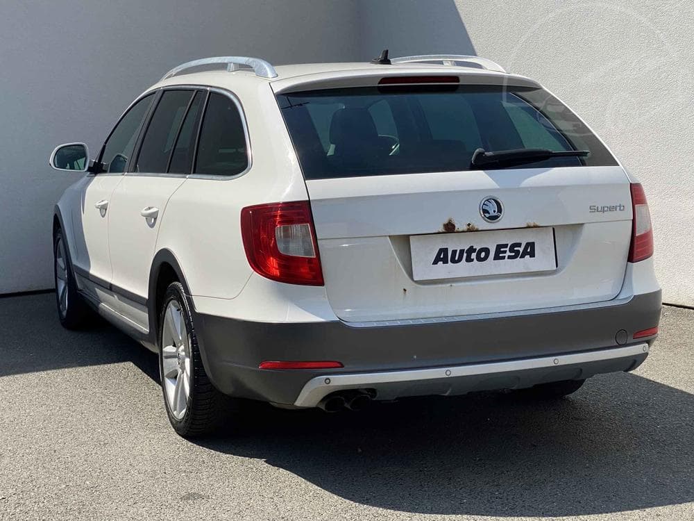 2012 Škoda SUPERB - 6