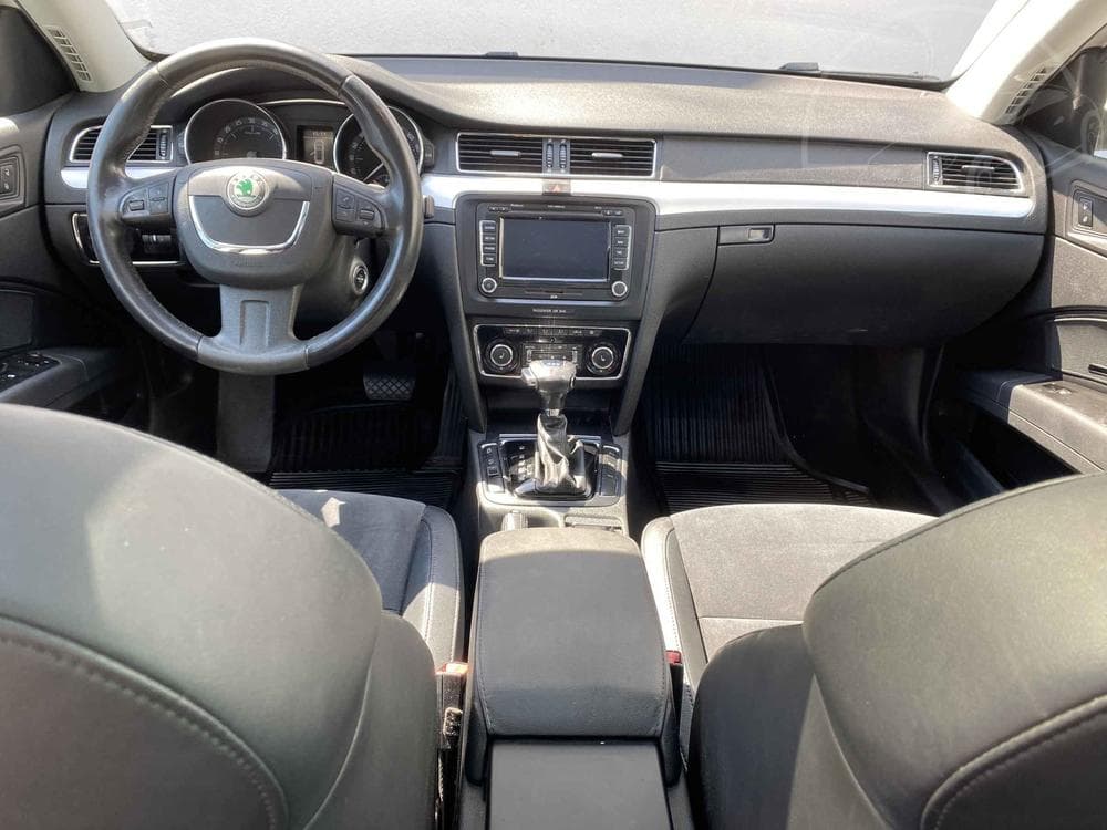 2012 Škoda SUPERB - 8
