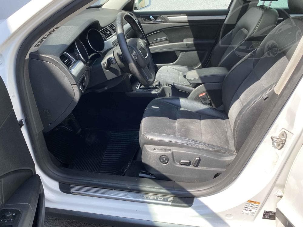 2012 Škoda SUPERB - 9
