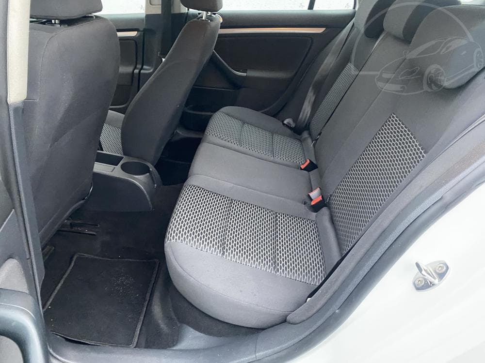 2010 Volkswagen GOLF - 10
