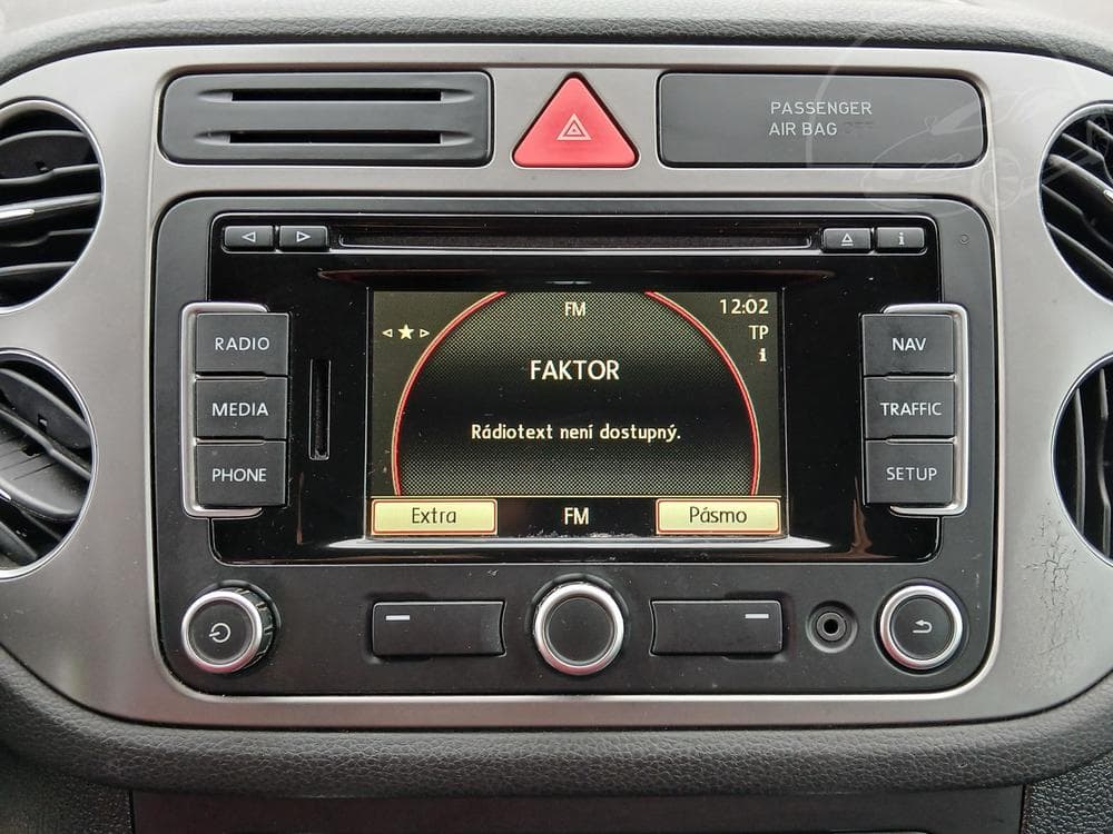 2010 Volkswagen TIGUAN - 12