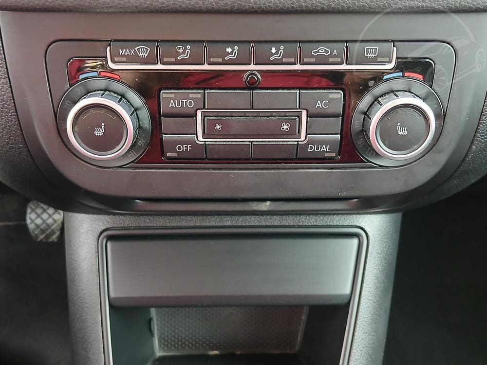2010 Volkswagen TIGUAN - 15