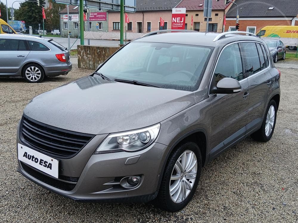 2010 Volkswagen TIGUAN - 3