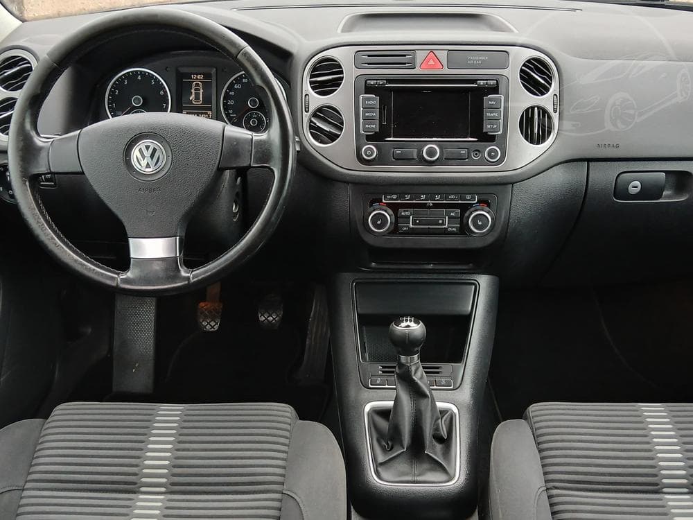 2010 Volkswagen TIGUAN - 8