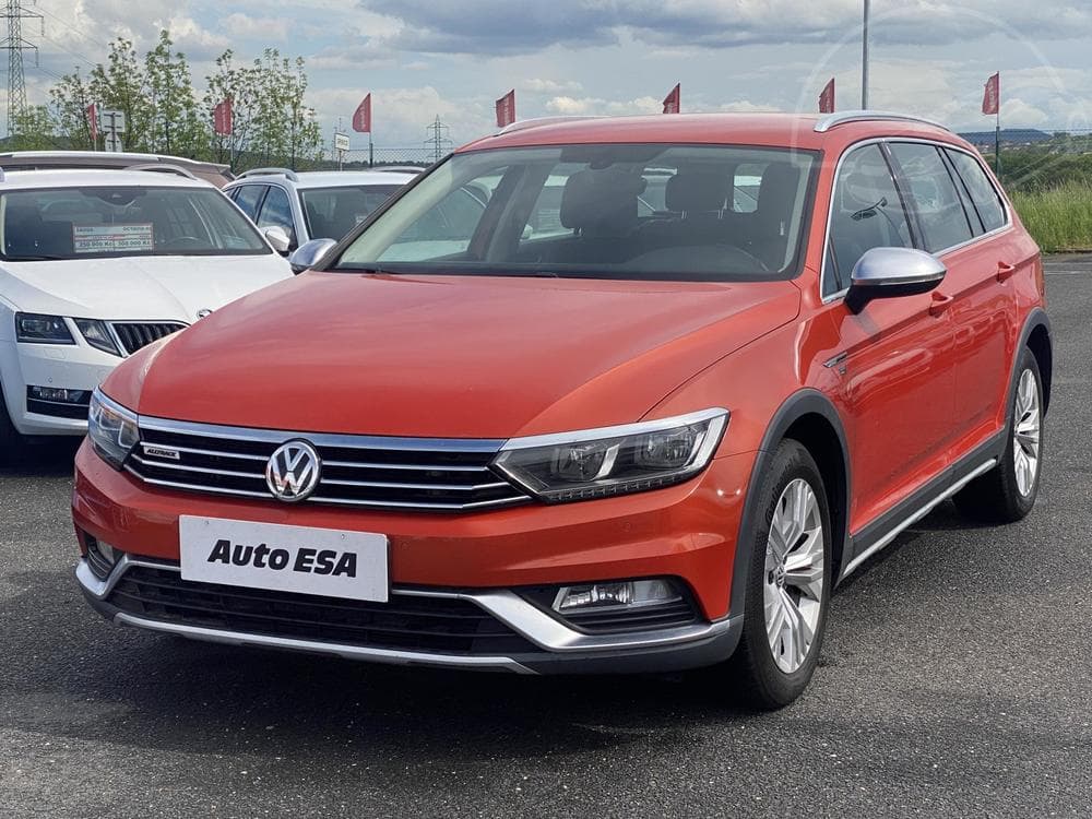 2016 Volkswagen PASSAT - 9