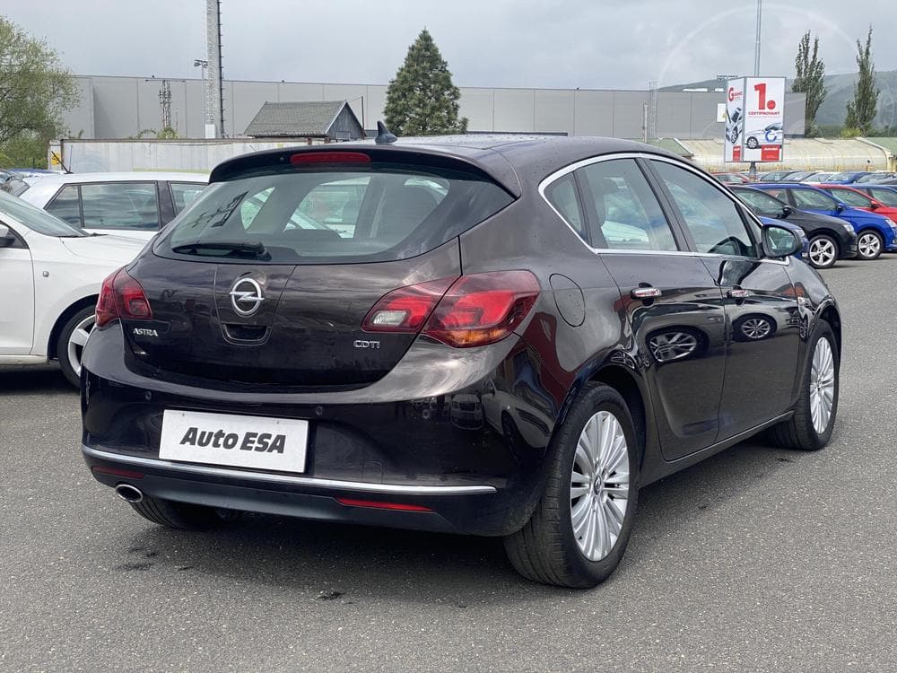 2012 Opel ASTRA - 7