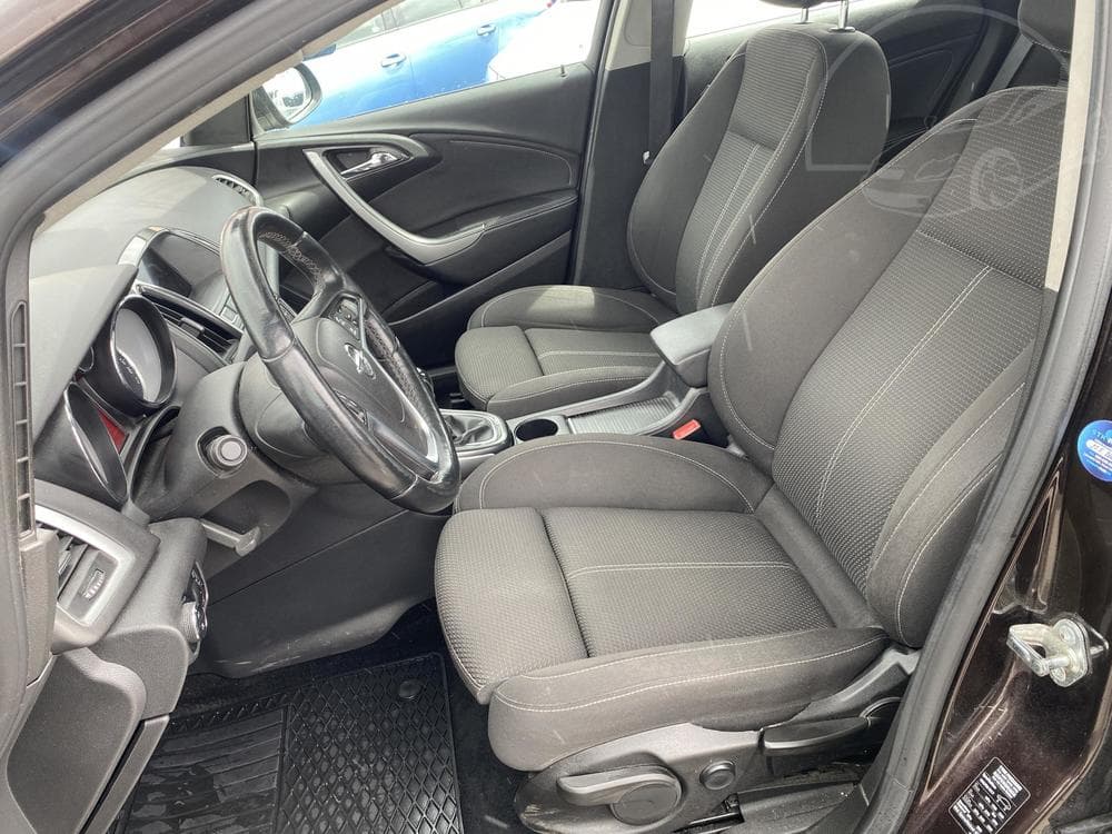 2012 Opel ASTRA - 17