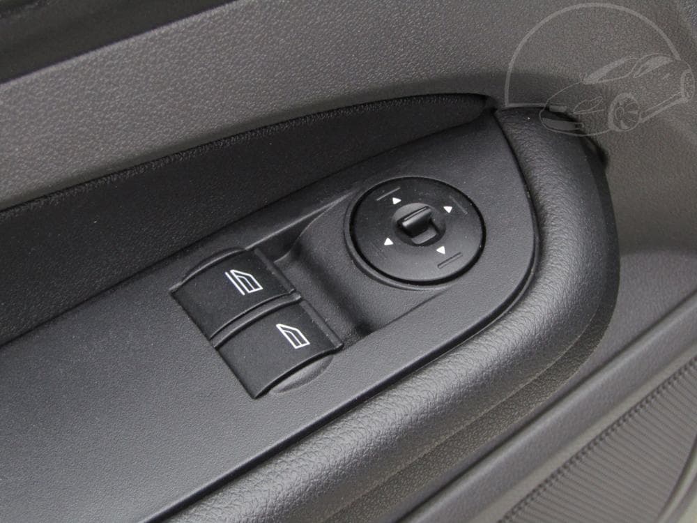 2005 Ford FOCUS - 11