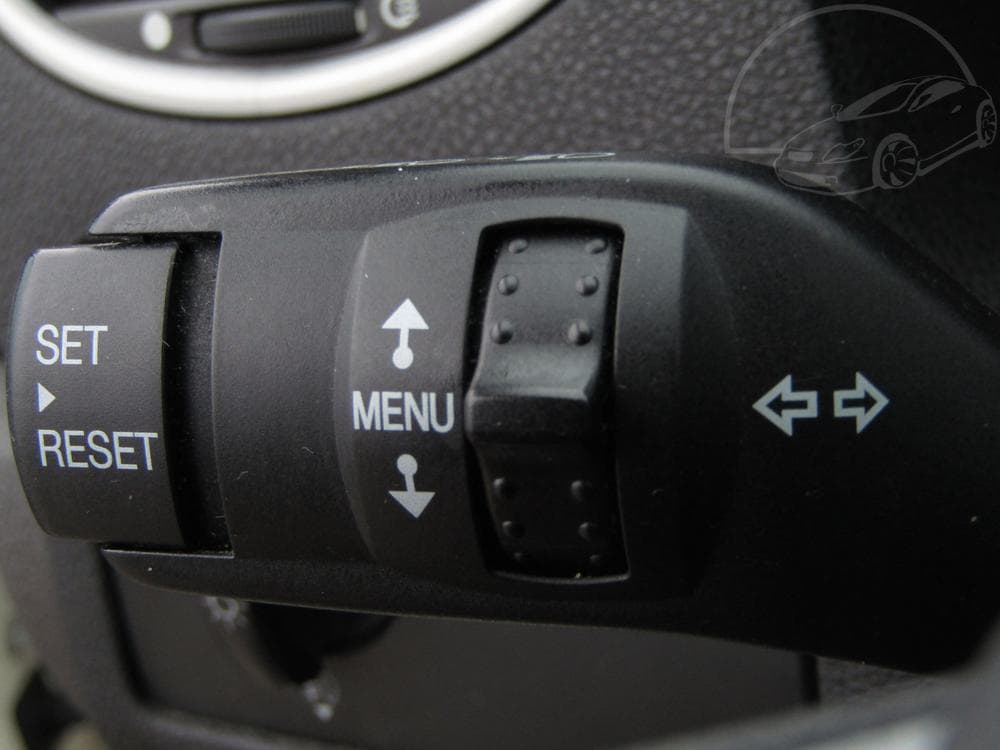 2005 Ford FOCUS - 12