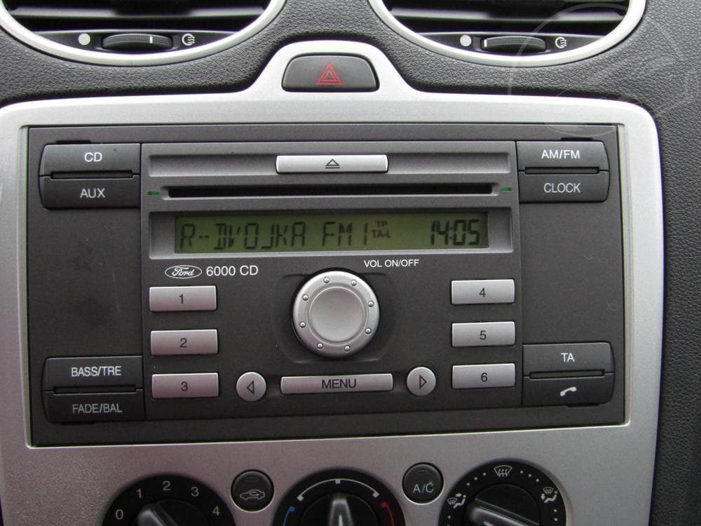 2005 Ford FOCUS - 15