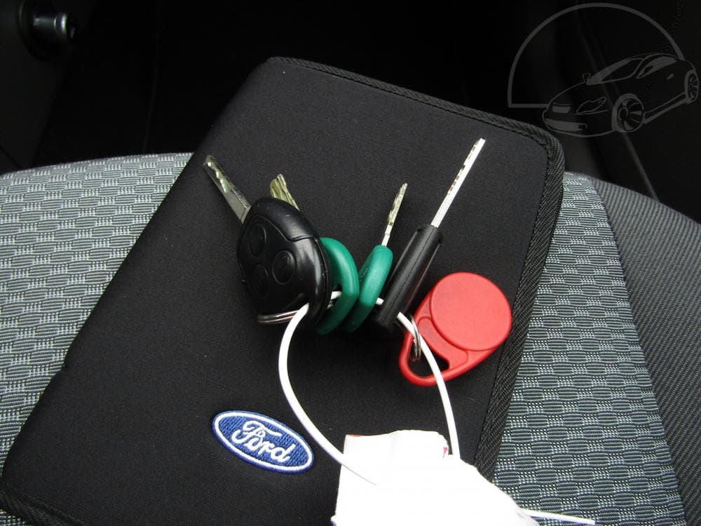 2005 Ford FOCUS - 16