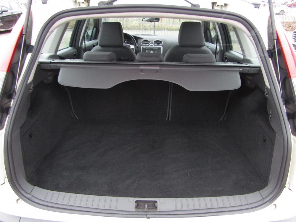 2005 Ford FOCUS - 7