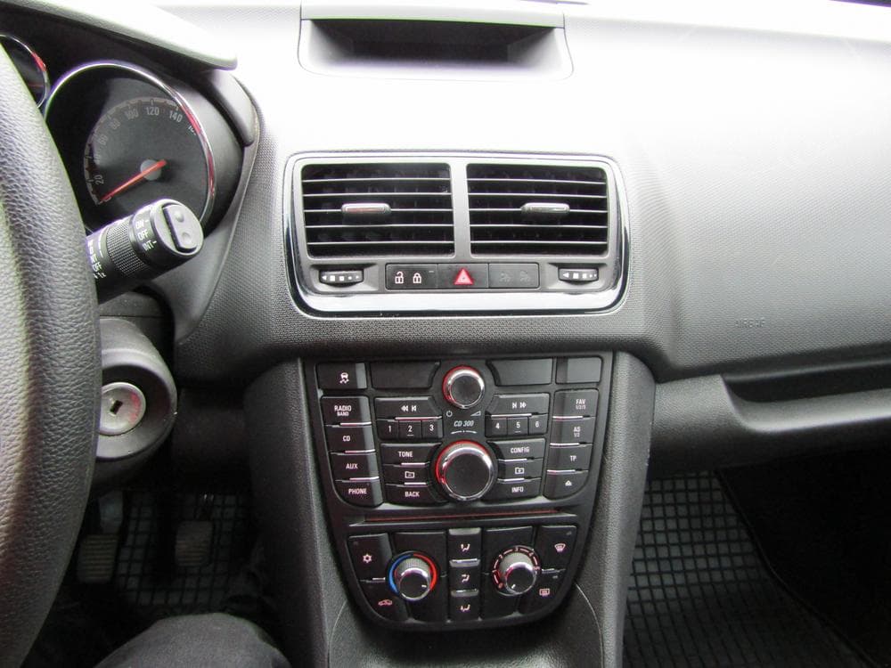 2017 Opel MERIVA - 11
