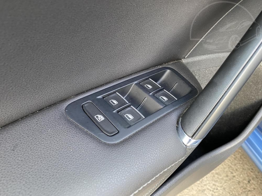 2013 Volkswagen GOLF - 61