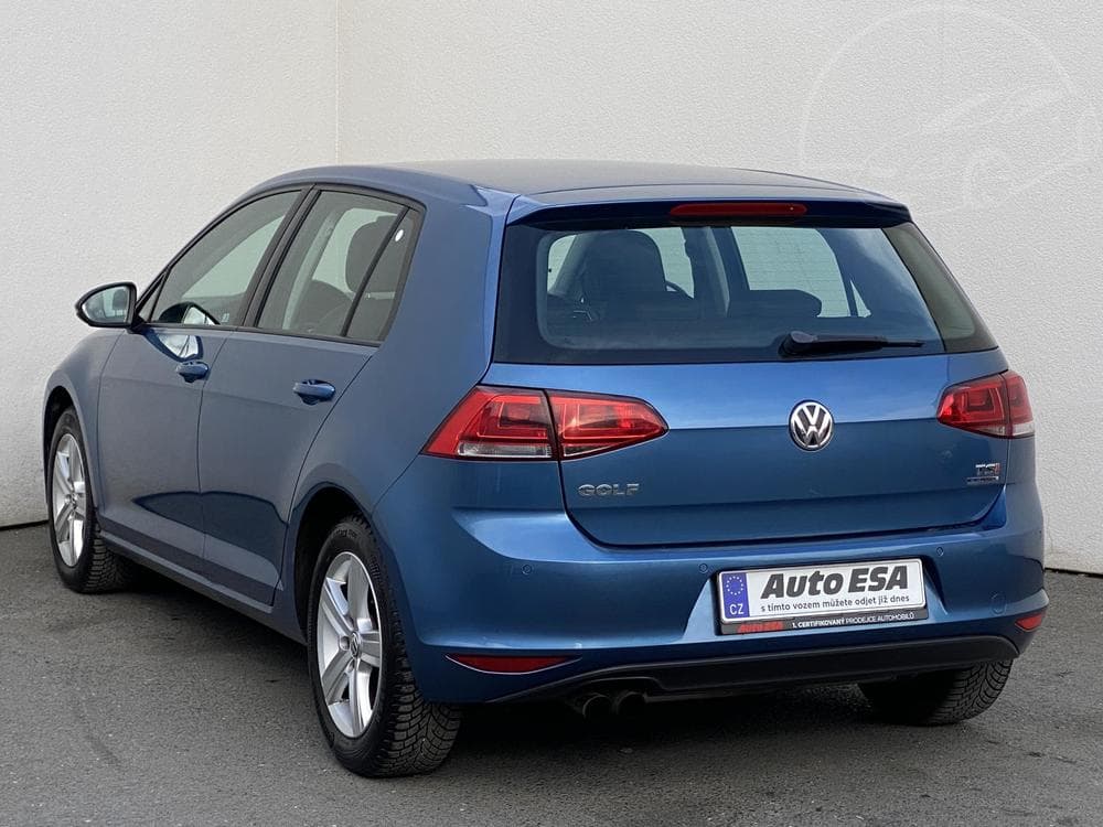 2013 Volkswagen GOLF - 26