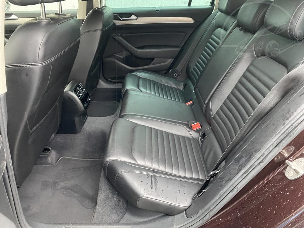 2016 Volkswagen PASSAT - 28