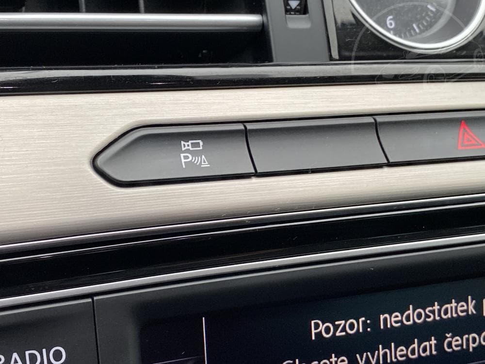 2016 Volkswagen PASSAT - 49