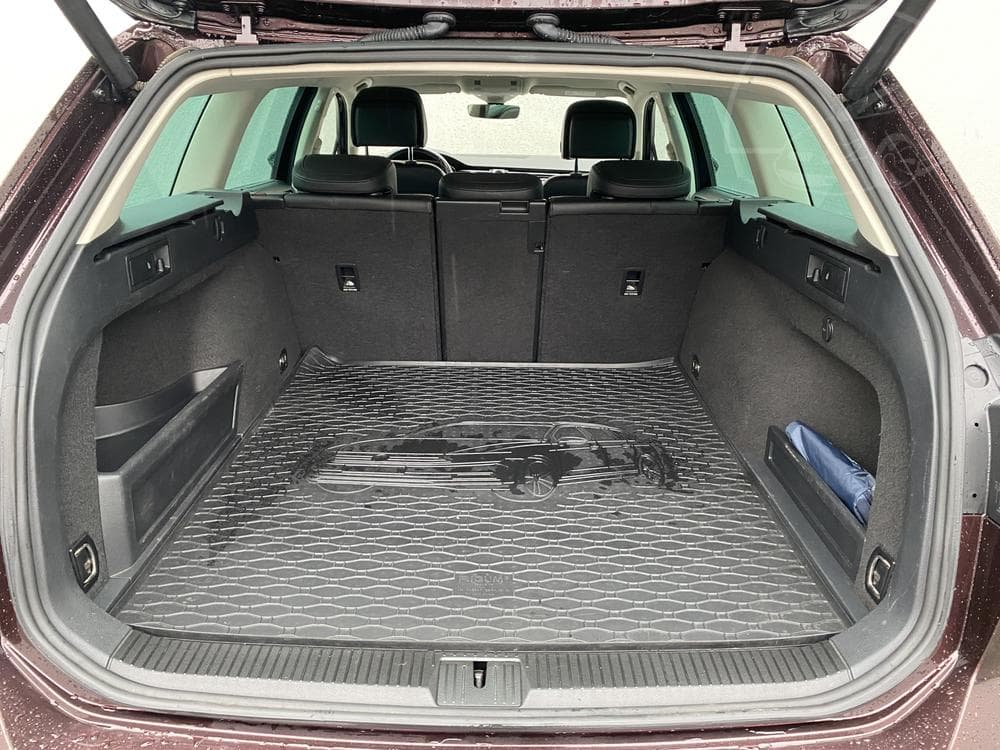 2016 Volkswagen PASSAT - 19