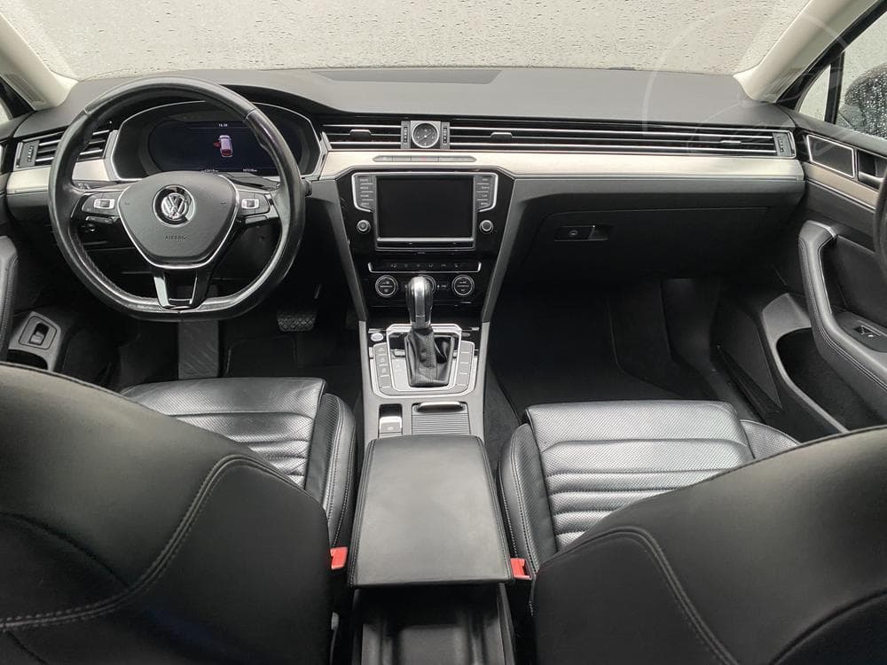 2016 Volkswagen PASSAT - 22