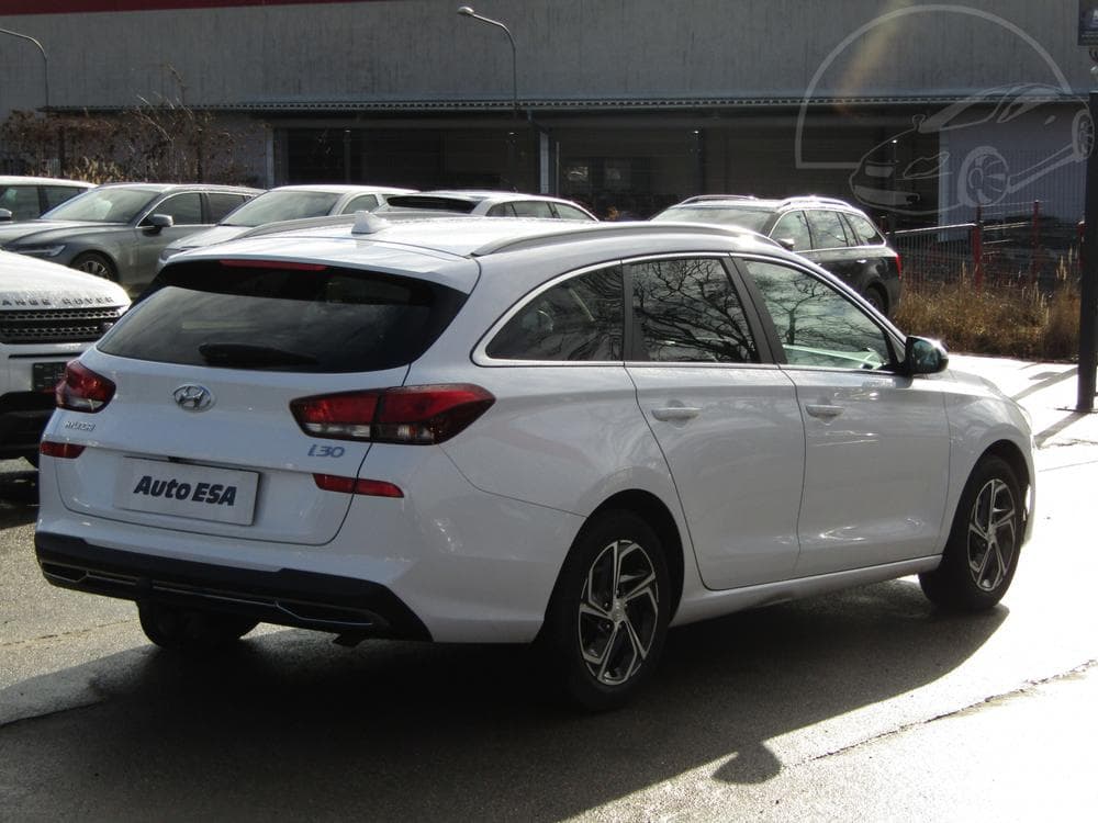 2020 Hyundai i30 - 16