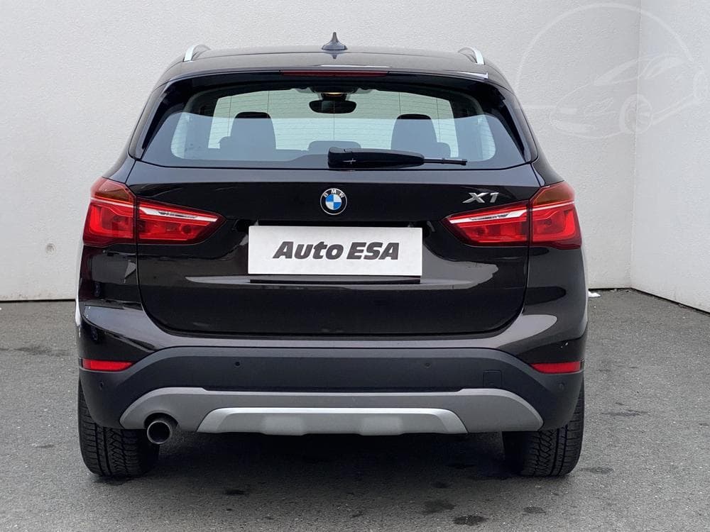 2017 BMW X1 - 13