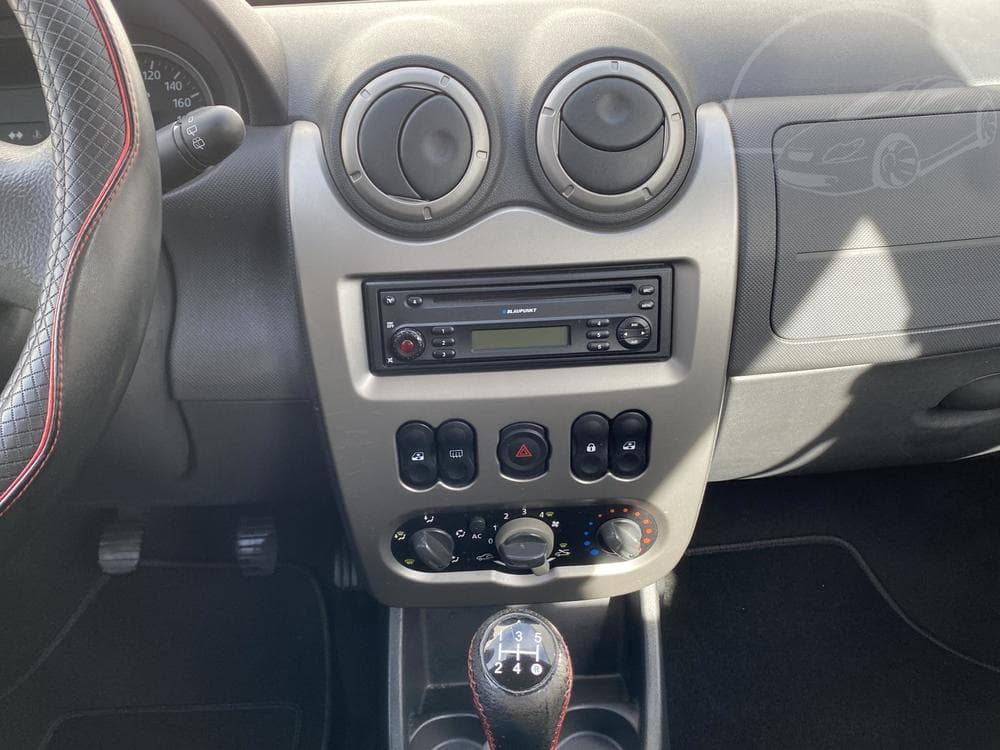 2010 Dacia SANDERO - 12